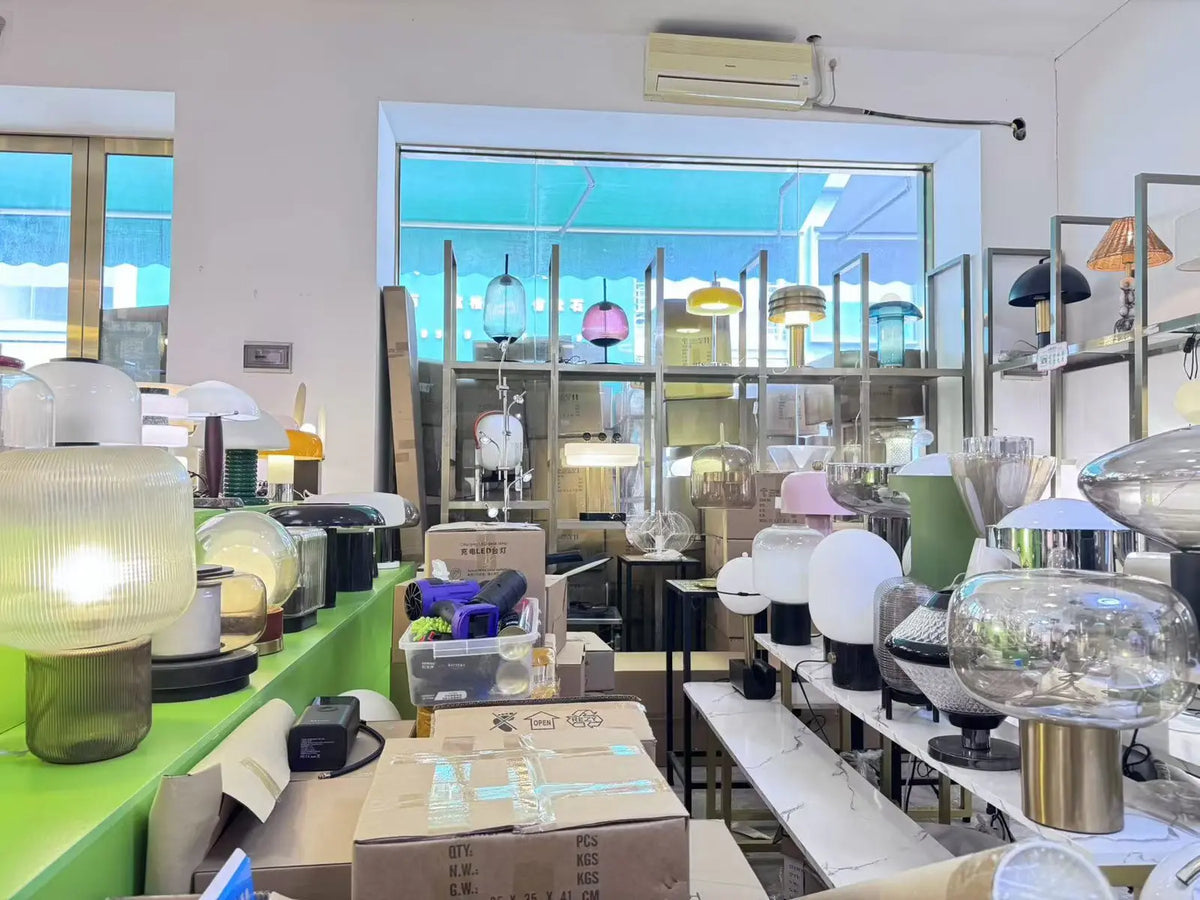 Real Tavilume table-lamp sample room in Guzhen, Zhongshan