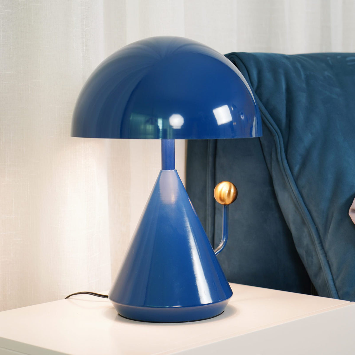 Dali Divina Desk Lamp by Tavilume - iron medium table lamp, view 3